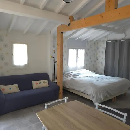 Le De La Tranquillite ! Chalet Parignargues